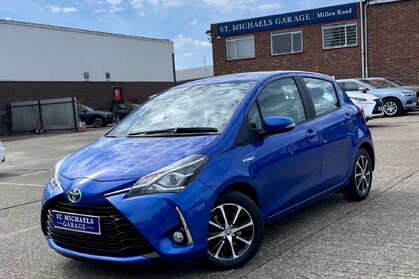 Toyota Yaris VVT-I ICON TECH