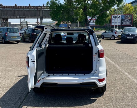 Ford Ecosport ST-LINE 58