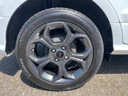 Ford Ecosport ST-LINE 13