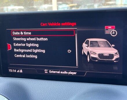 Audi Q2 TFSI S LINE 38