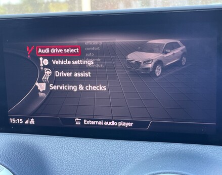 Audi Q2 TFSI S LINE 39