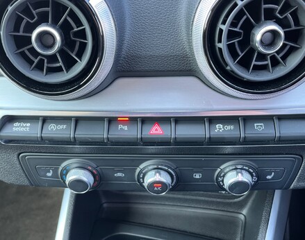 Audi Q2 TFSI S LINE 48
