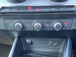 Audi Q2 TFSI S LINE 49