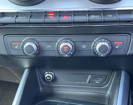 Audi Q2 TFSI S LINE 49