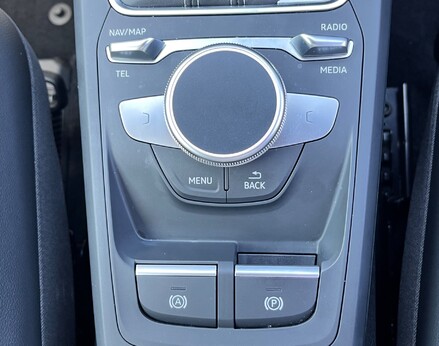 Audi Q2 TFSI S LINE 52