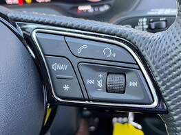 Audi Q2 TFSI S LINE 55