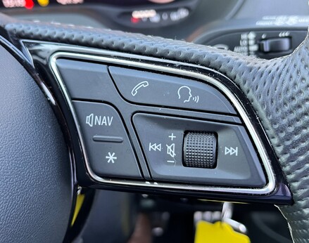 Audi Q2 TFSI S LINE 55