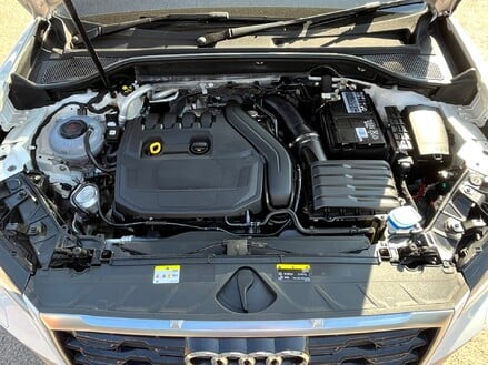 Audi Q2 TFSI S LINE