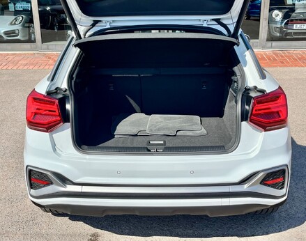 Audi Q2 TFSI S LINE 66