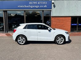 Audi Q2 TFSI S LINE 10