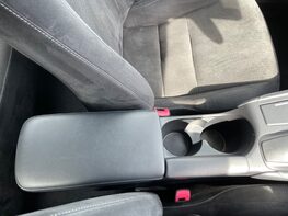 Lexus CT 200H S 44