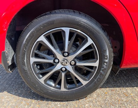 Toyota Yaris VVT-I ICON TECH 13
