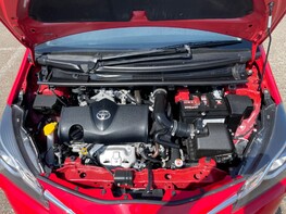Toyota Yaris VVT-I ICON TECH 7