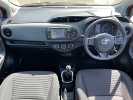 Toyota Yaris VVT-I ICON TECH 2