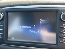 Toyota Yaris VVT-I ICON TECH 33