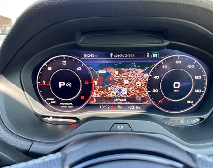 Audi Q2 TDI S LINE 24
