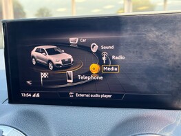 Audi Q2 TDI S LINE 35