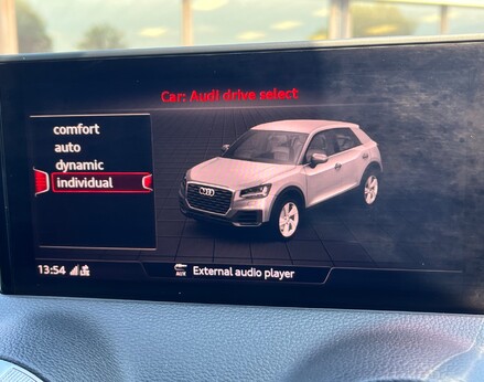 Audi Q2 TDI S LINE 36