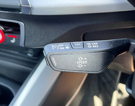 Audi Q2 TDI S LINE 56