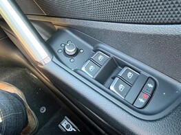 Audi Q2 TDI S LINE 60