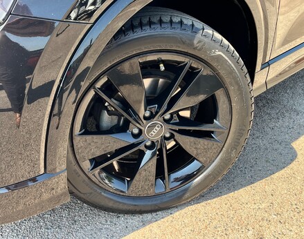 Audi Q2 TDI S LINE 3
