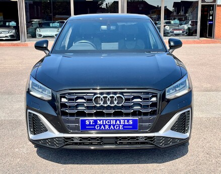 Audi Q2 TDI S LINE 5