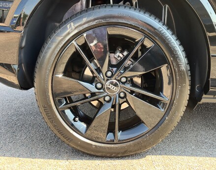 Audi Q2 TDI S LINE 13