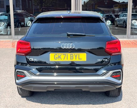 Audi Q2 TDI S LINE 6