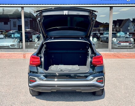 Audi Q2 TDI S LINE 64