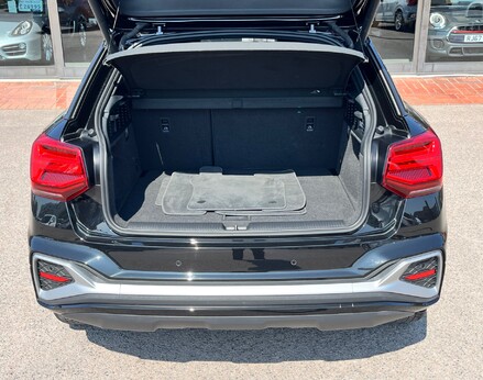 Audi Q2 TDI S LINE 65