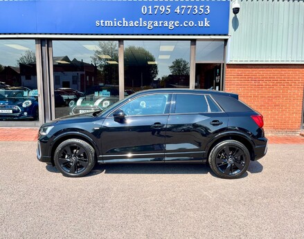 Audi Q2 TDI S LINE 11