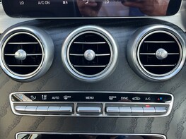 Mercedes-Benz C Class C 200 AMG LINE PREMIUM MHEV 47