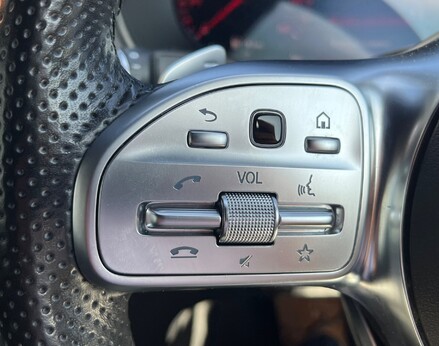 Mercedes-Benz C Class C 200 AMG LINE PREMIUM MHEV 51