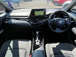 Toyota C-HR DESIGN 2