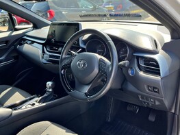Toyota C-HR DESIGN 18