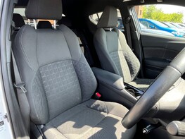 Toyota C-HR DESIGN 63