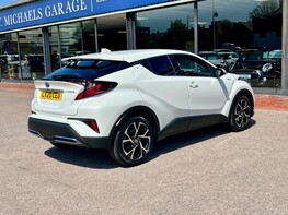 Toyota C-HR DESIGN 8