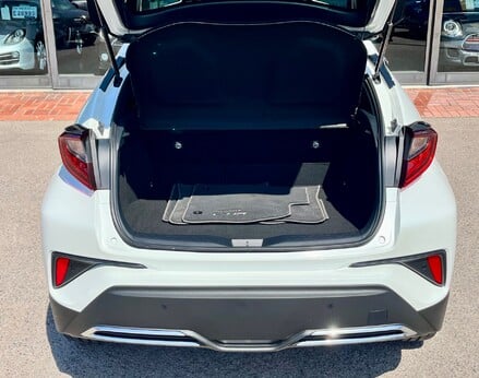 Toyota C-HR DESIGN 67