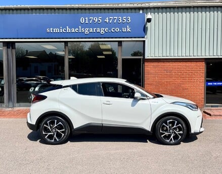 Toyota C-HR DESIGN 10