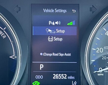 Toyota C-HR DESIGN 29