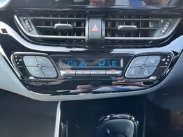 Toyota C-HR DESIGN 48
