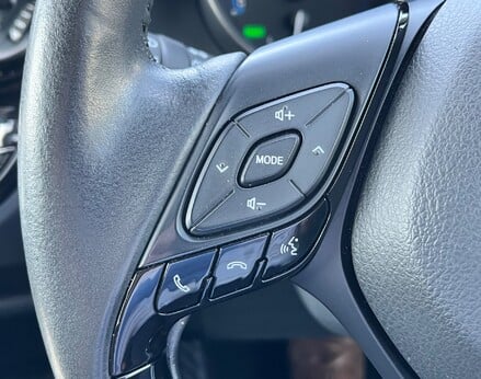 Toyota C-HR DESIGN 54