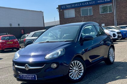 Vauxhall Adam GLAM