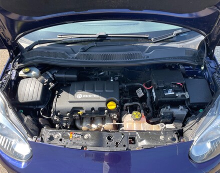 Vauxhall Adam GLAM 7
