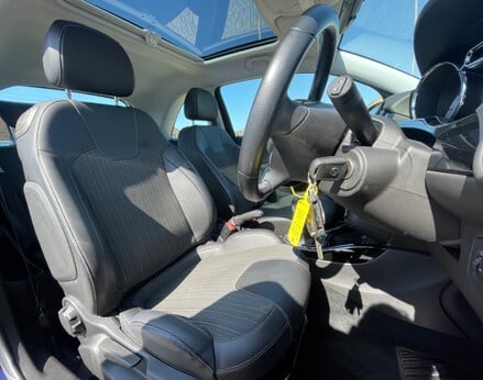 Vauxhall Adam GLAM 45