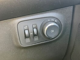 Vauxhall Adam GLAM 41