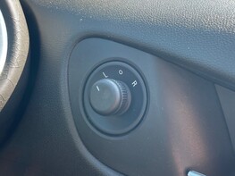 Vauxhall Adam GLAM 42