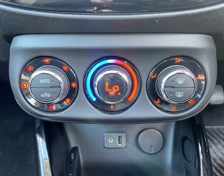 Vauxhall Adam GLAM 33