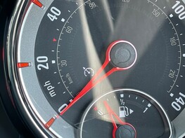 Vauxhall Adam GLAM 23
