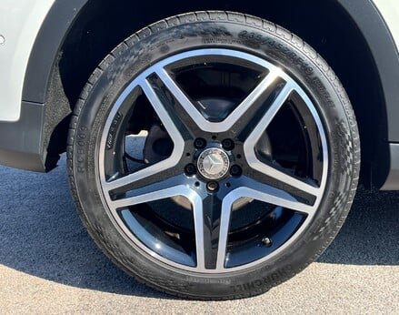 Mercedes-Benz GLA Class GLA 250 4MATIC AMG LINE PREMIUM PLUS 15